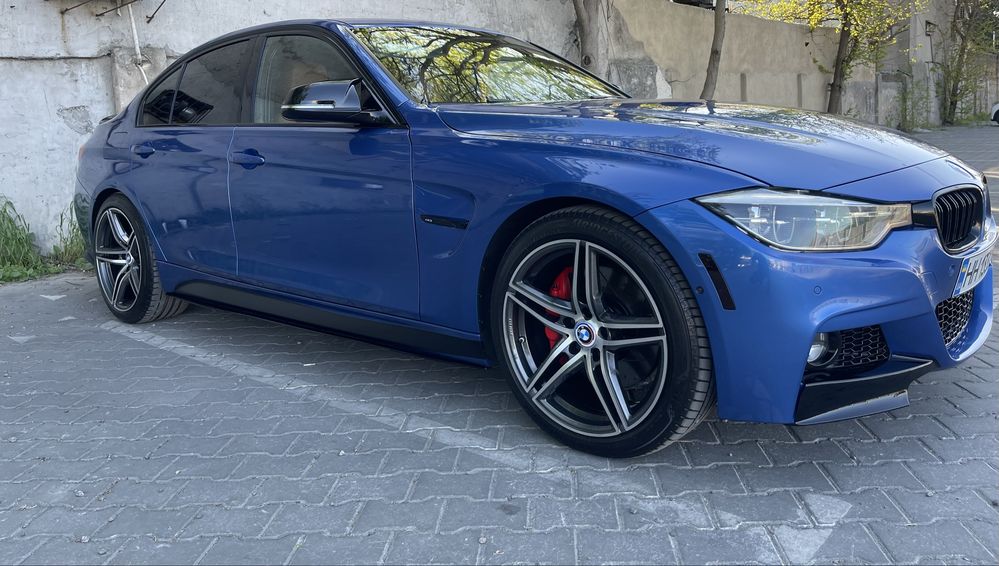 БМВ f30  340i b58.