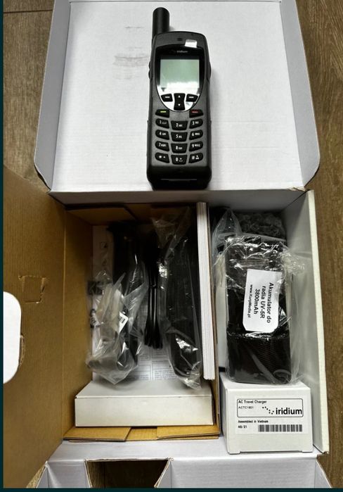 Спутниковый телефон Iridium 9555