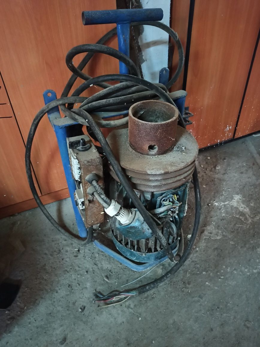 Silnik silowy 7.5 kw