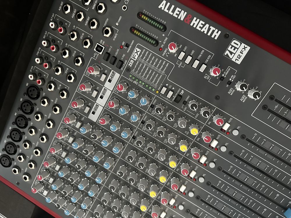 Allen & Heath ZED-12FX