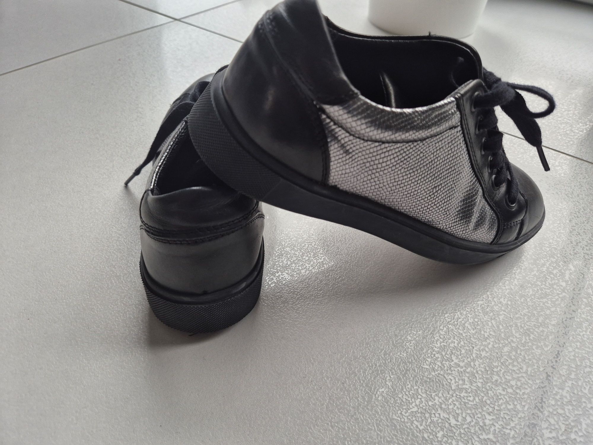 Buty damskie Wojas roz. 37