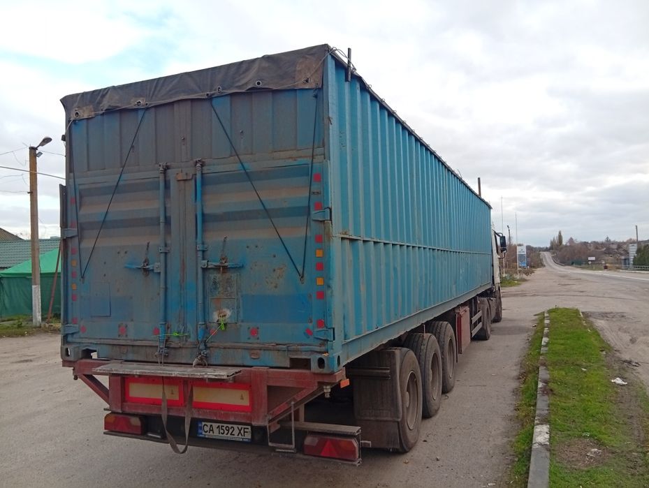 Напівпричіп контейнеровоз,зерновоз,60 м.куб.