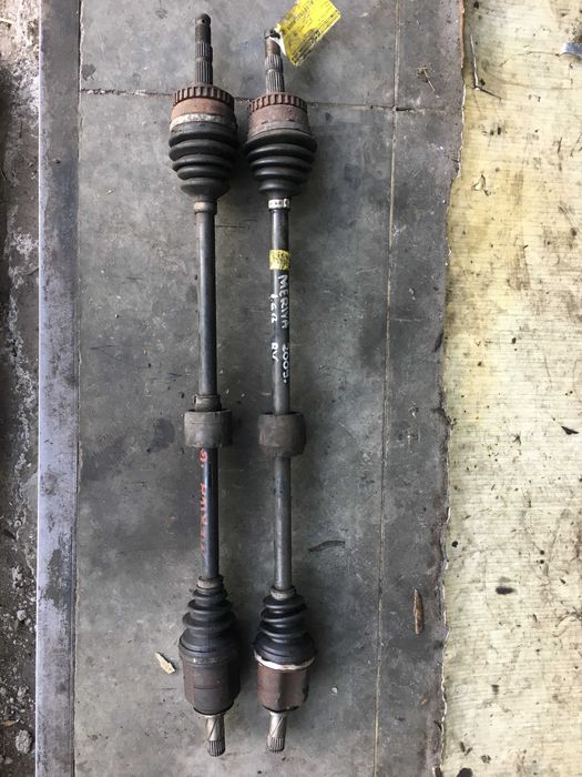 Полуось привод піввісь Opel Corsa C Meriva 1.4 1.6 1.7 (ПРАВА-ДОВГА).