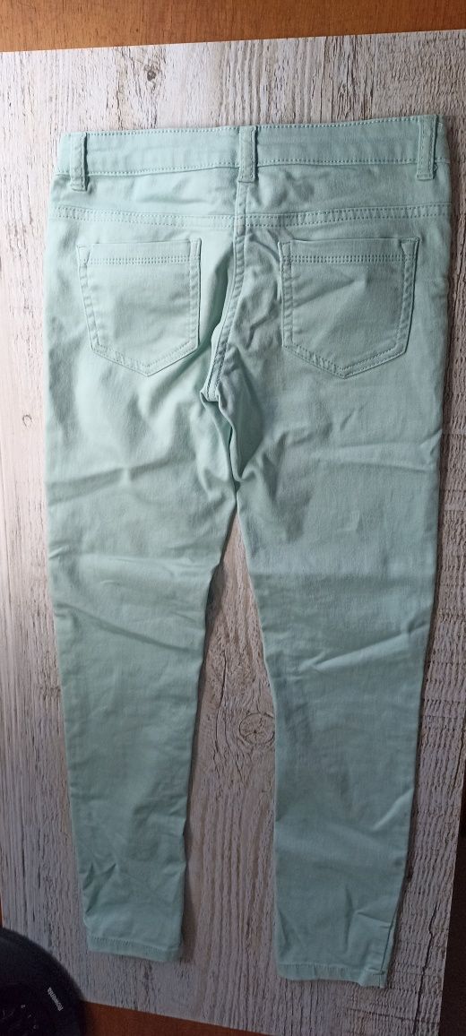 Seledynowe slim  jeans Pocopiano rozmiar 146 cm 11 lat z regulacją w p