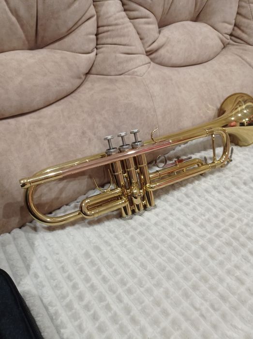 Продаж труба приїхала з-за кордону в ідеальному стані стан нової