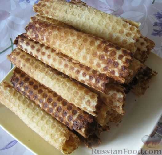 Электро-вафельница Лакомка