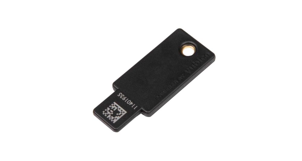 Yubikey 5 NFC | Yubico protege suas contas online de hackers