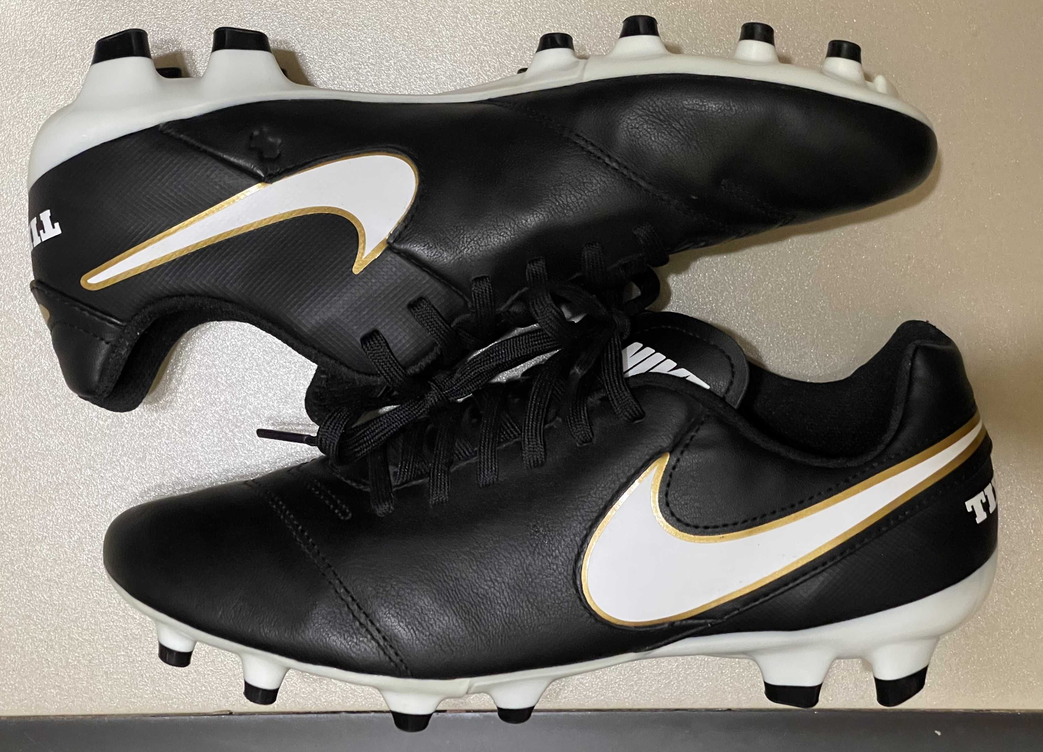 Бутсы Nike Tiempo GENIO II размер EUR-39/38-24,5 см.