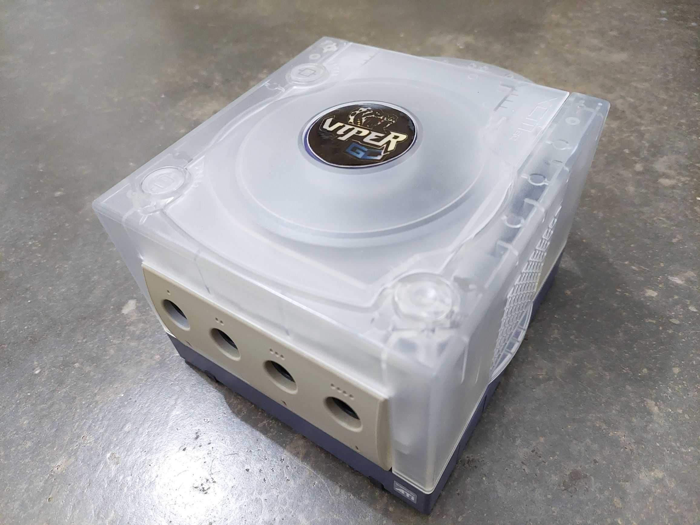 Nintendo Gamecube chipada +custom case Viper