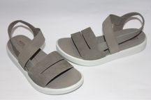 Шкіряні босоніжки ECCO 37/24,5 Yuma Two Strap беж босоножки