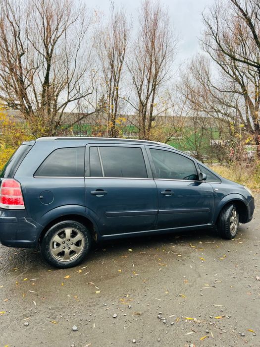 Opel Zefira B 1.6 бензин