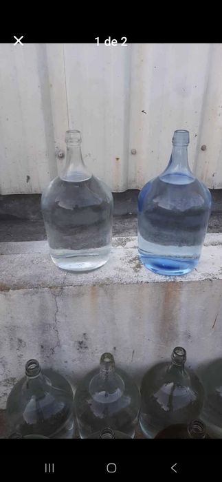 Garrafões em vidro decorativos