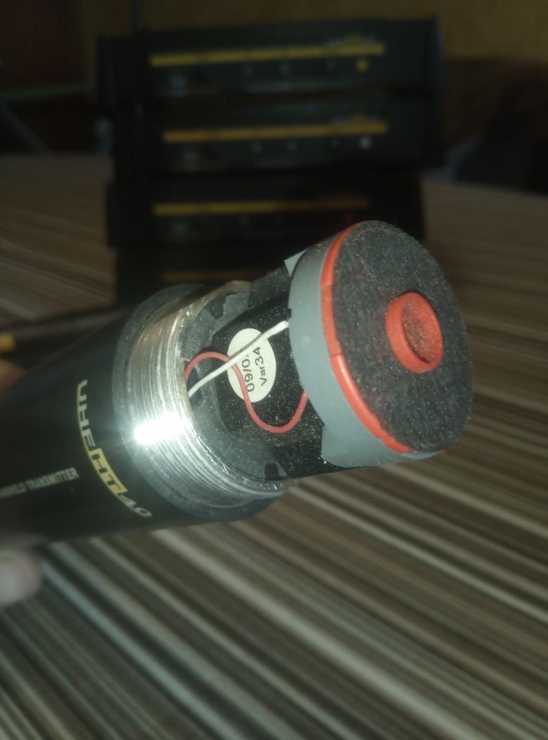 Радіо мікрофони AKG uhfSR40