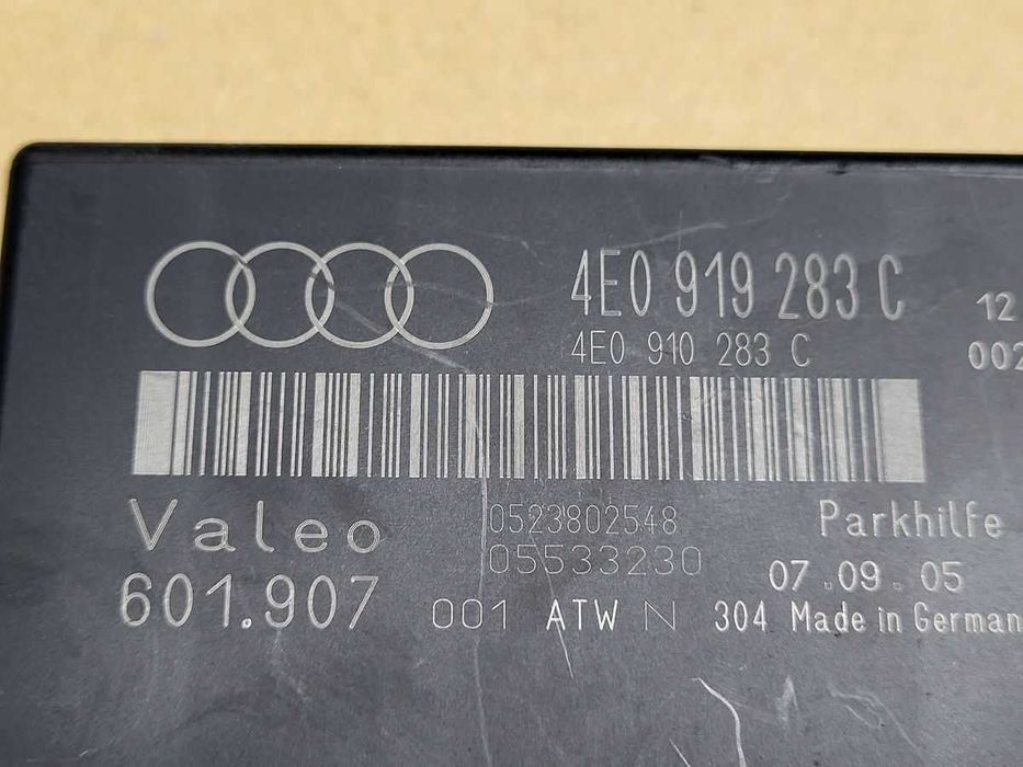 Audi A8 D3 sterownik PDC , moduł parkowania - C .