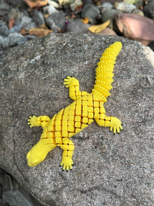 Jaszczurka Uromastyx (Biczogon) przegubowa 3D–pancerny gad z segmentów