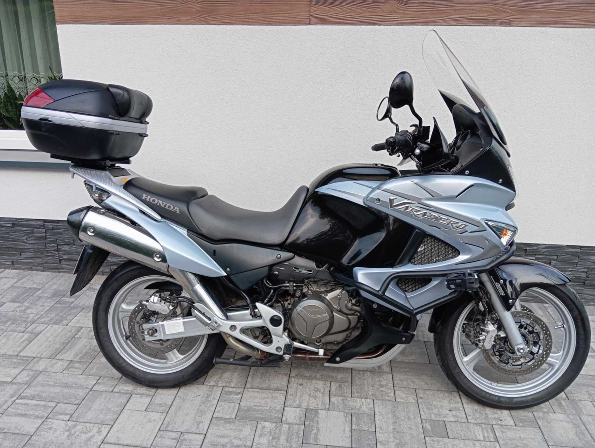 Honda Varadero XL 1000 SD02 2007r. Oryginał, Dodatki Zarejestrowana