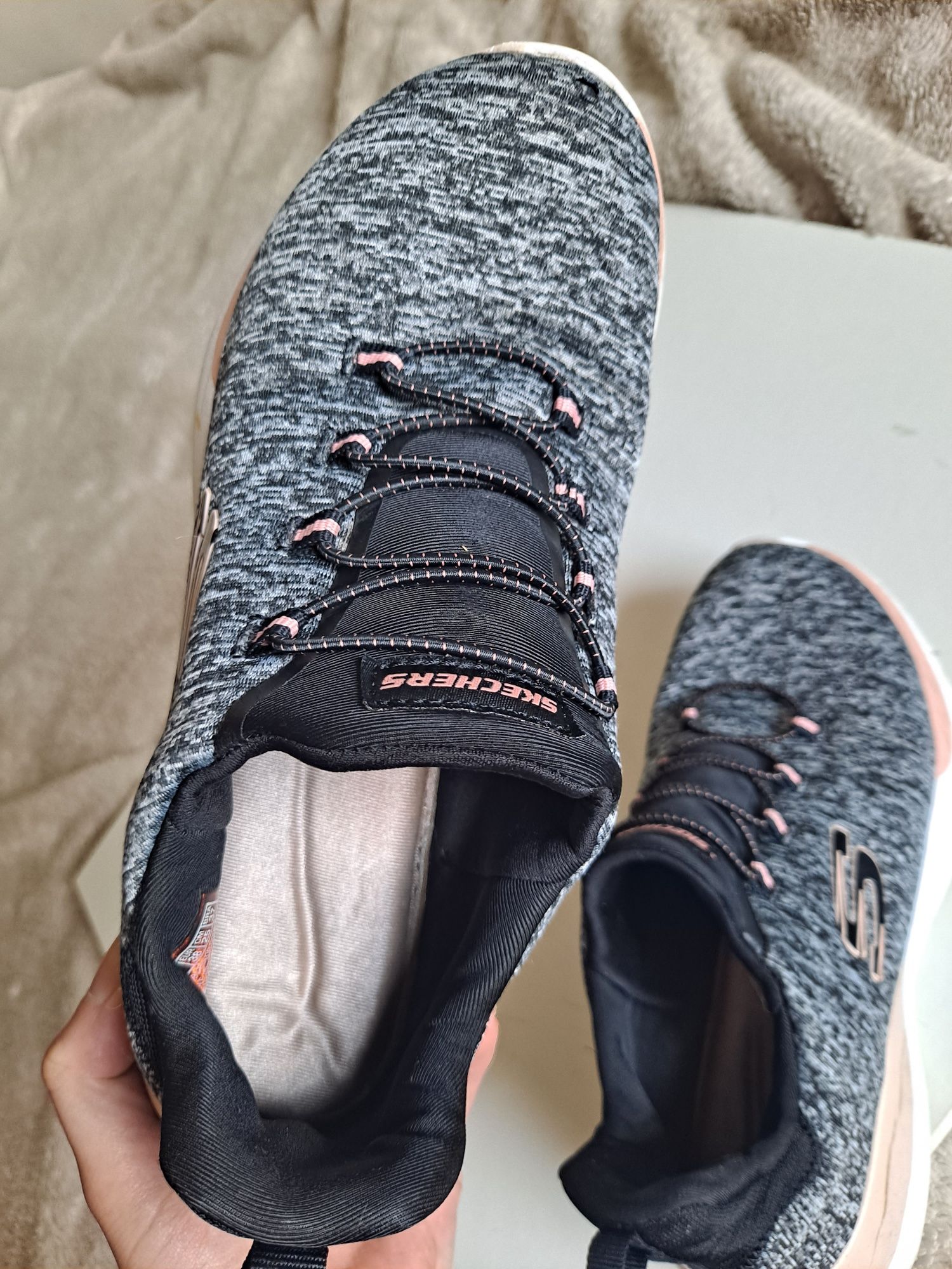 Skechers Rozmiar 38