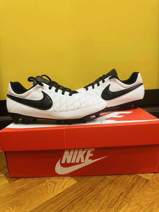 Бутсы Nike Majestry размер 36,5