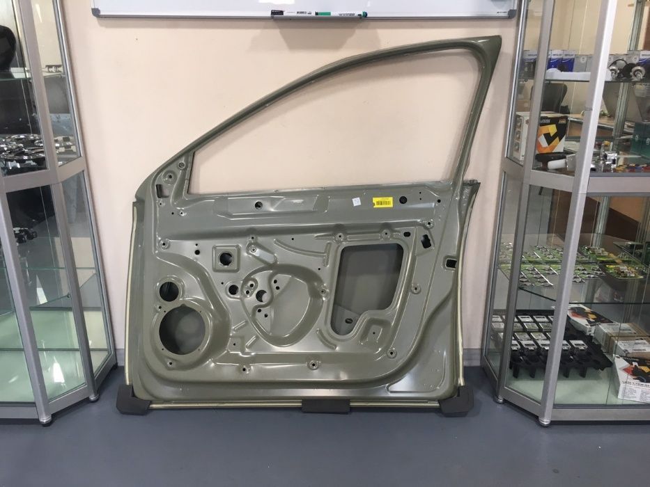 Дверь новая VW JETTA 2011-2017