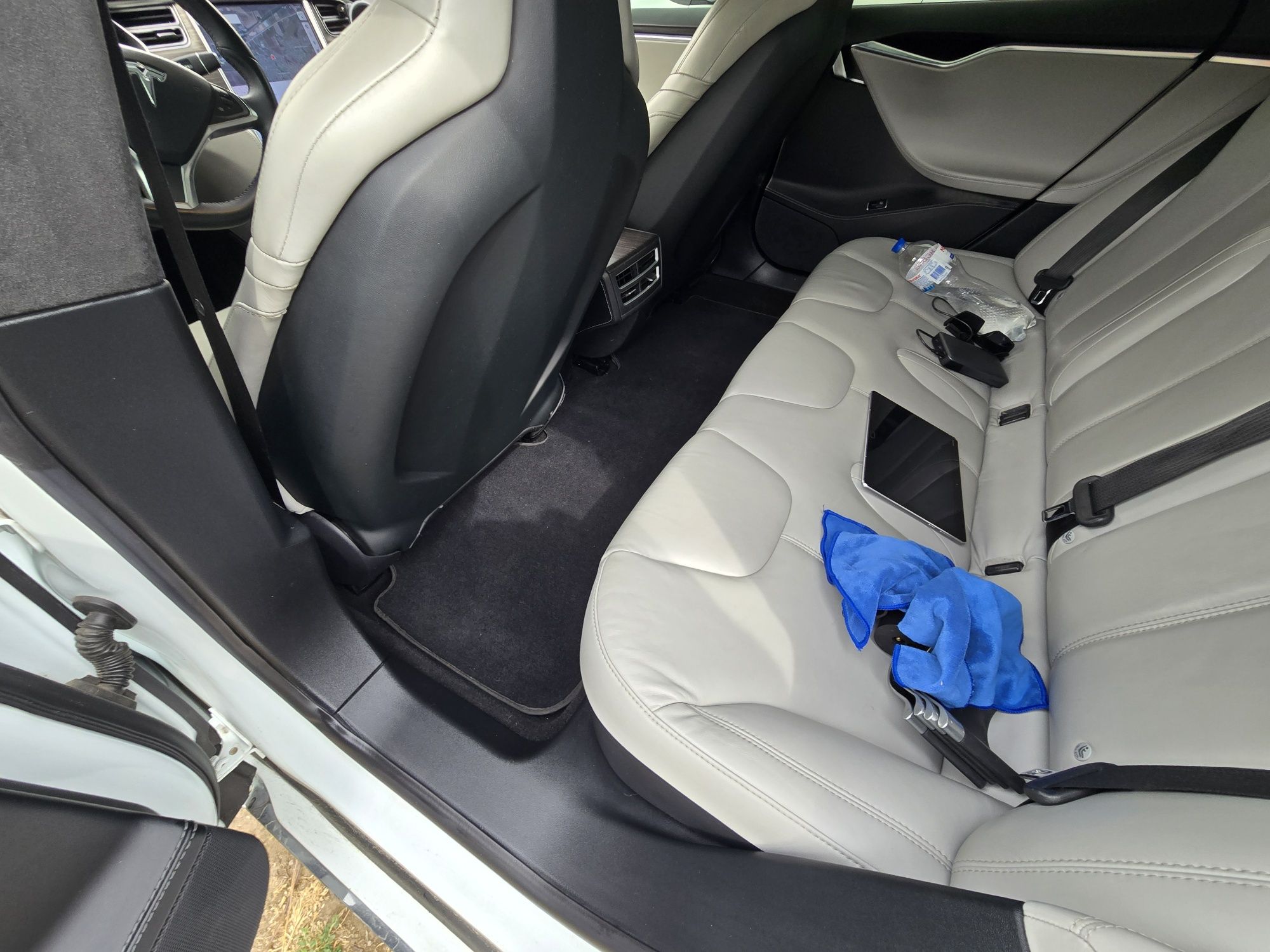 Сдам в аренду Tesla model s 75d 1200 грн в сутки