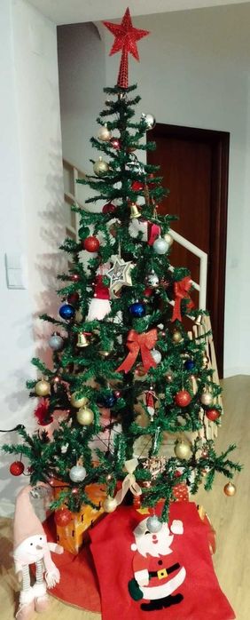 Árvore/Pinheiro de Natal - 180 cm
