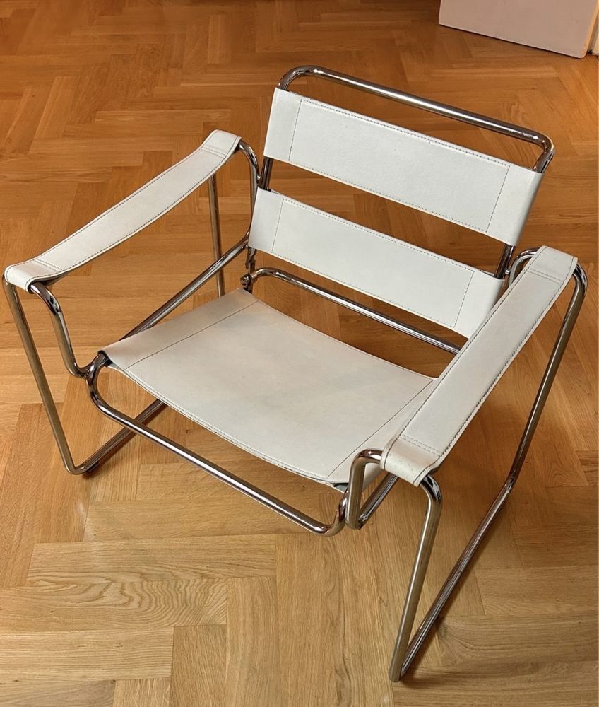 Mid century Fotel Wassily chair, design Marcel Breuer