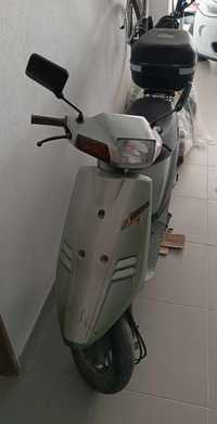 Scooter Suzuki 50