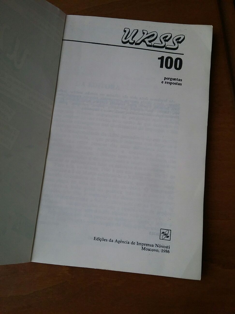 Livro " URSS - 100 perguntas e respostas"