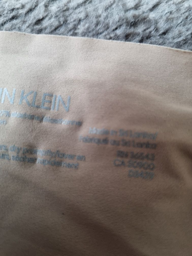 Majtki bezszwowe Calvin Klein r.M