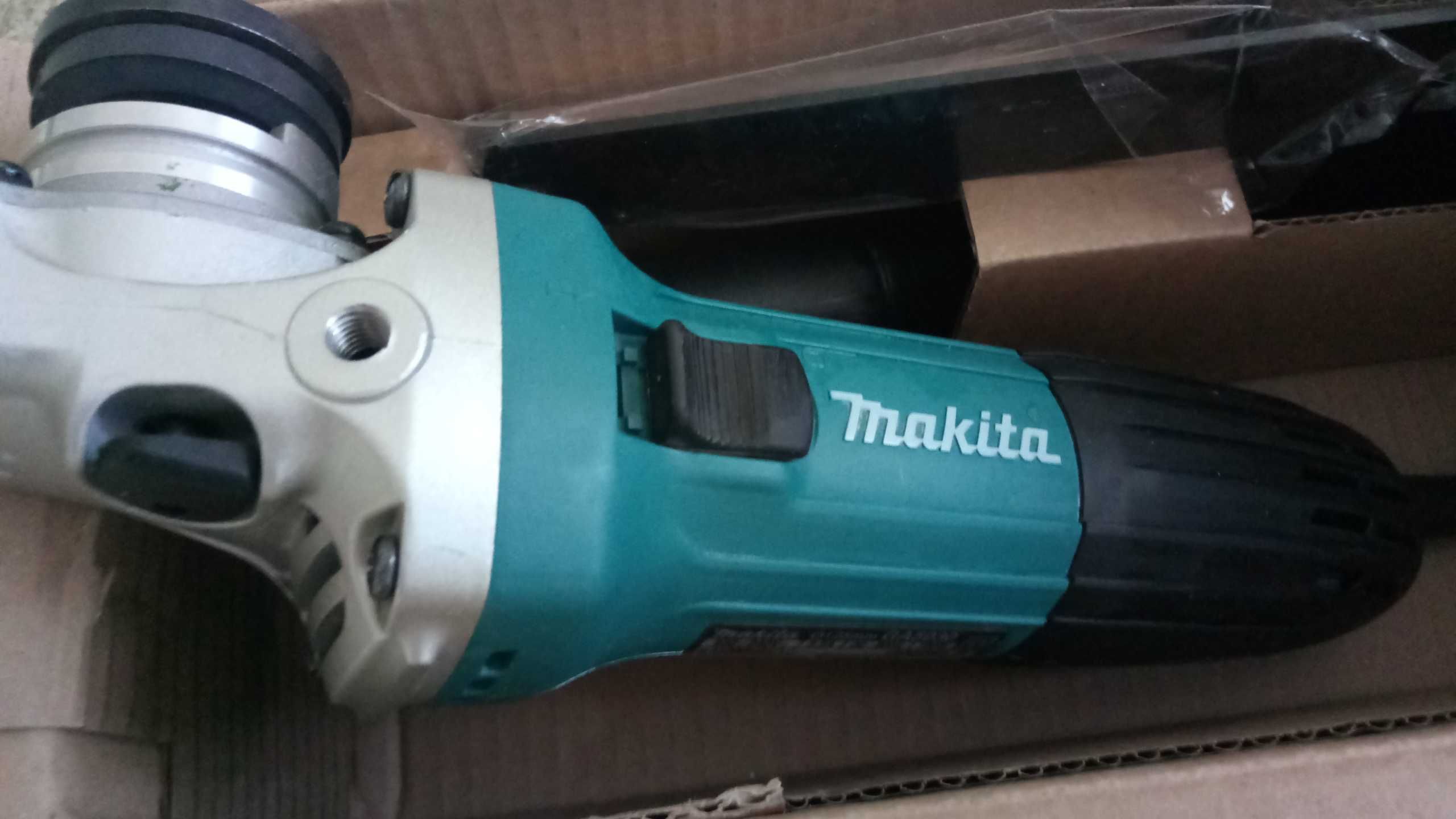 Болгарка Makita GA5030 шлифмашина. Made in Romania.