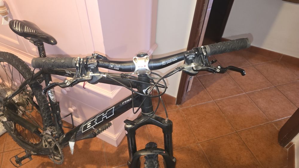 Bicicleta BH expert