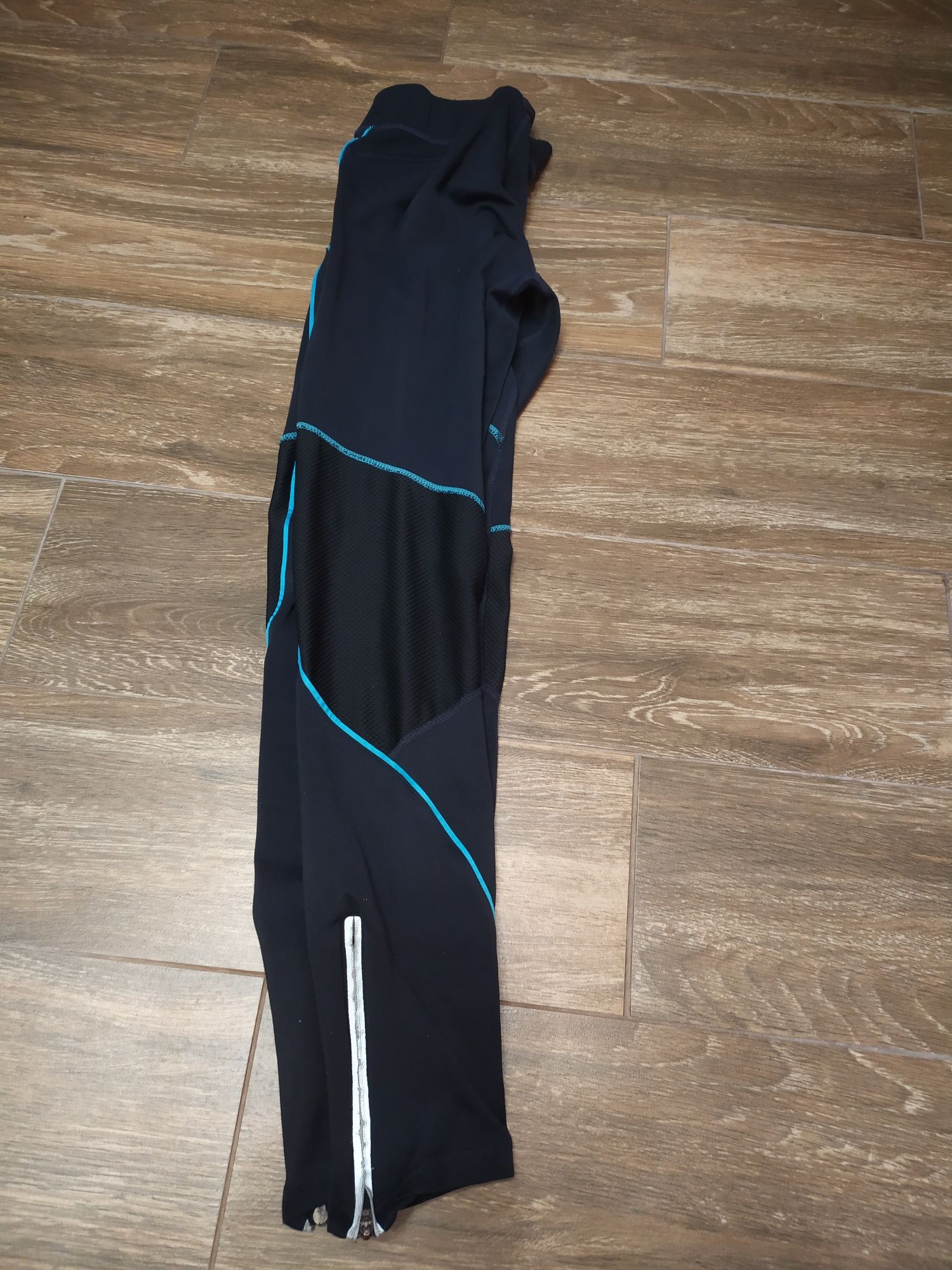 Leginsy spodnie Craft rozmiar S do biegania lub fitness czarne z niebi