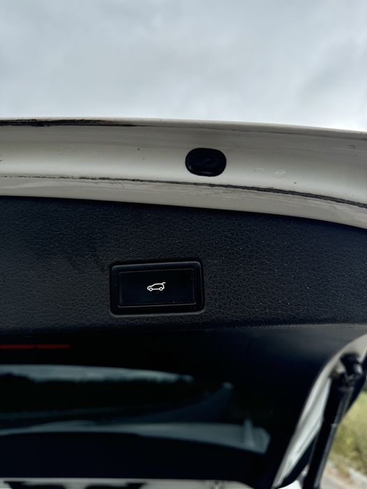 Volkswagen Touareg 3.0TDI Highline Official