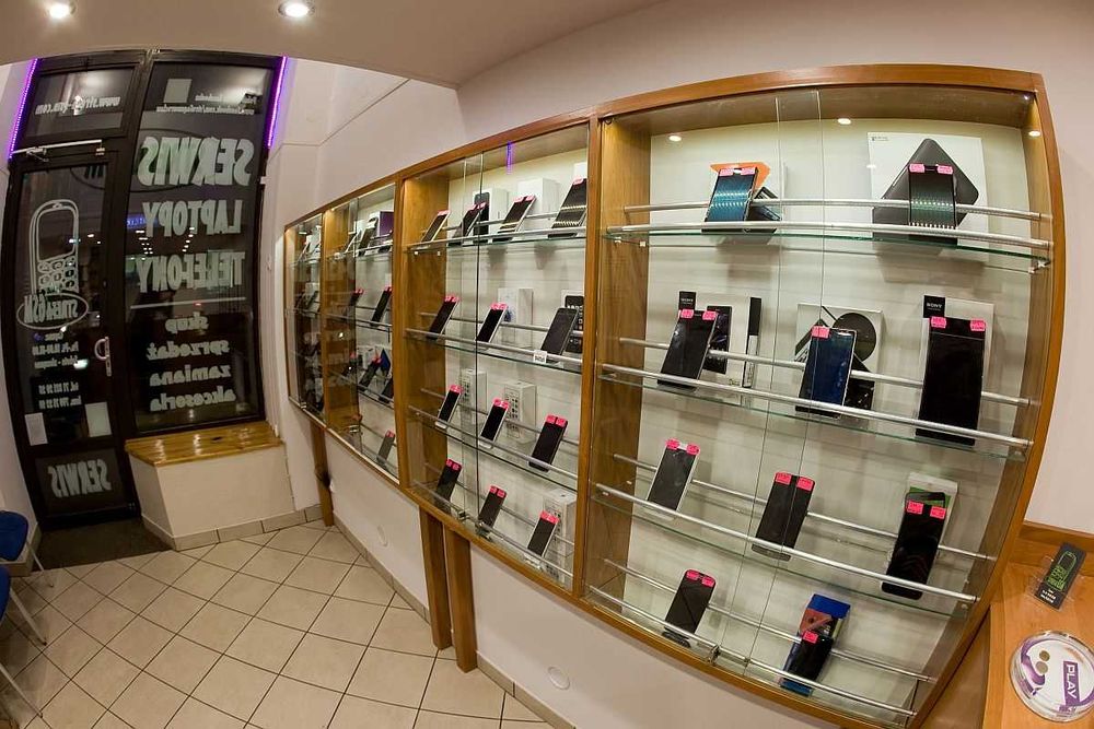 SERWIS GSM Naprawa telefonów blokada ekranu LCD iPhone Samsung Xiaomi