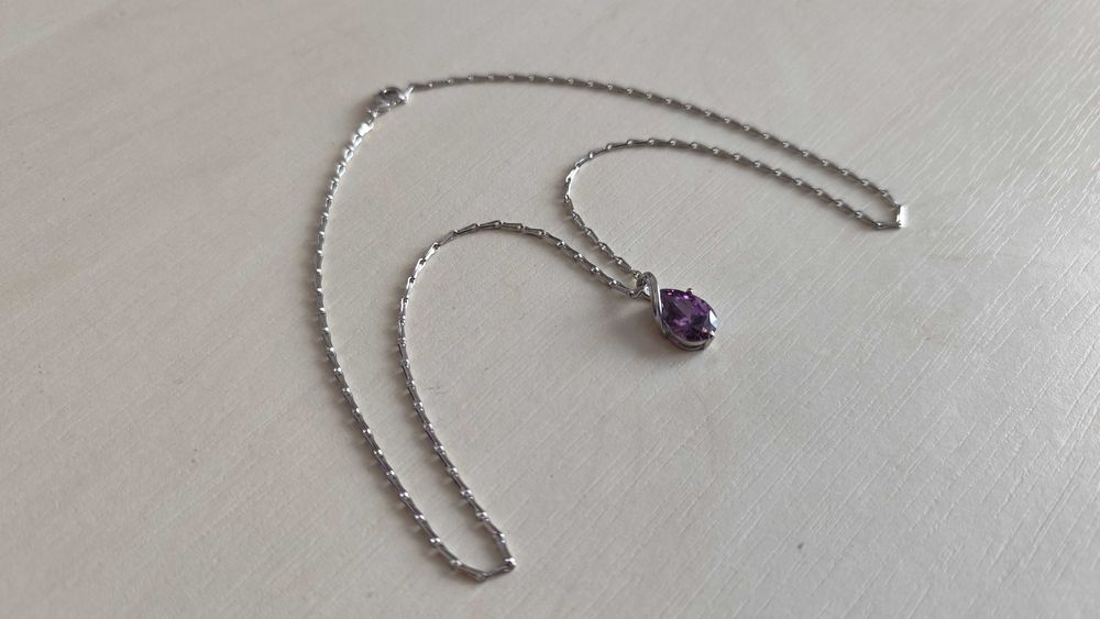 Naszyjnik fioletowa łezka