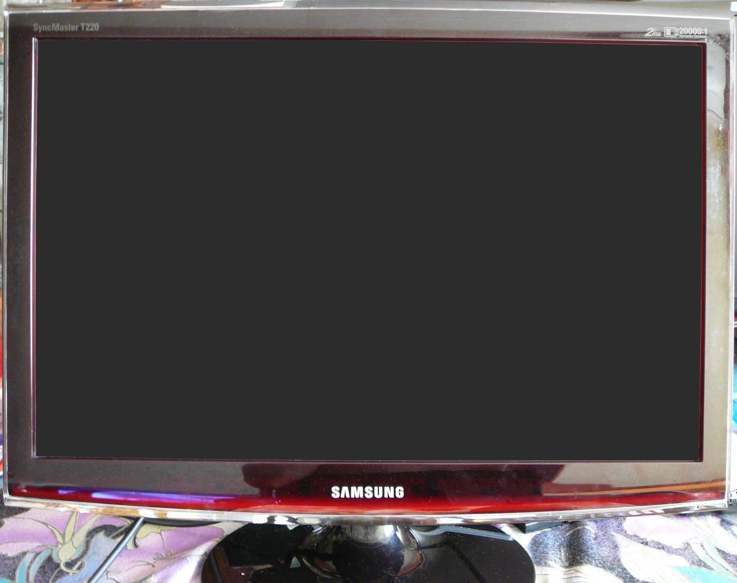 Монитор Samsung SyncMaster T220 (22 дюйма)