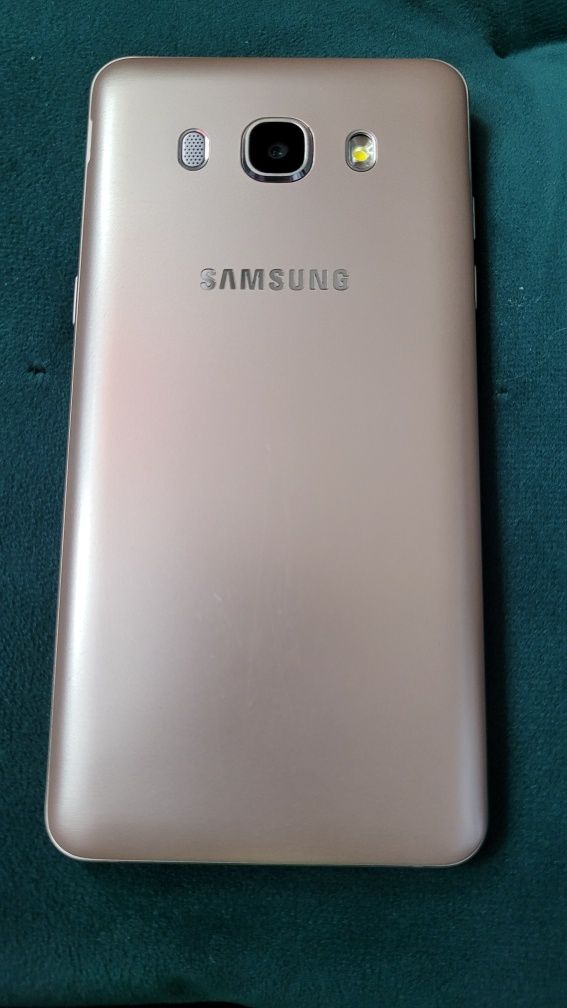 Samsung Galaxy j5 j6