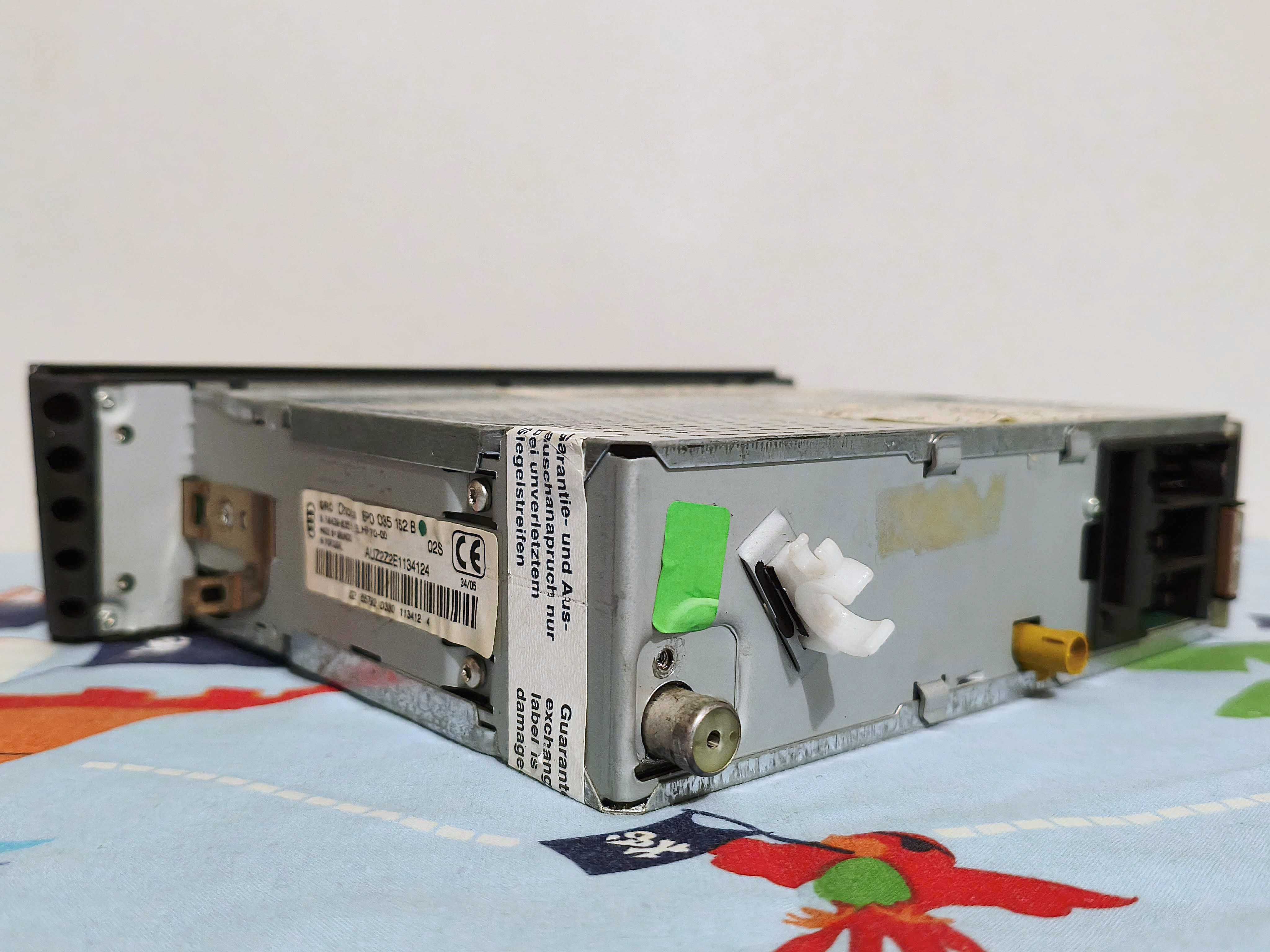 Radio Audi Chorus 2 A3 8P + KOD - Stan BDB