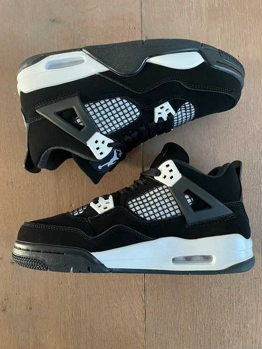 Jordan 4 Retro White Thunder R.43