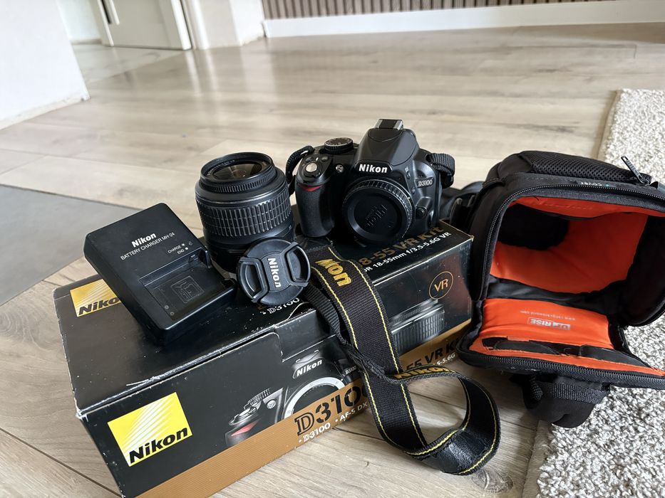 Фотоапарат Nikon D3100 + обєктив Kit 18-55mm VR