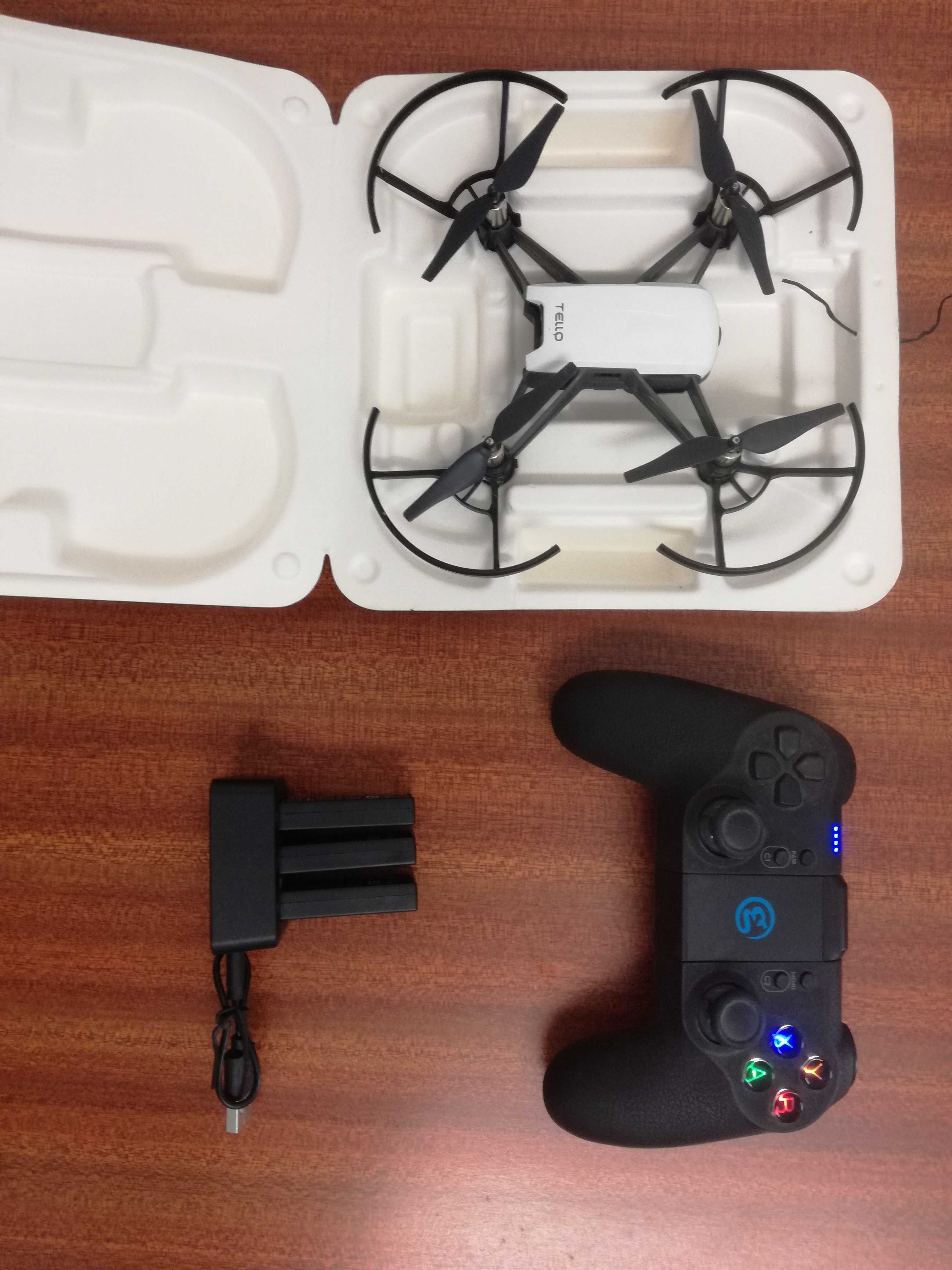 Drone DJI Tello com comando GameSir T1d