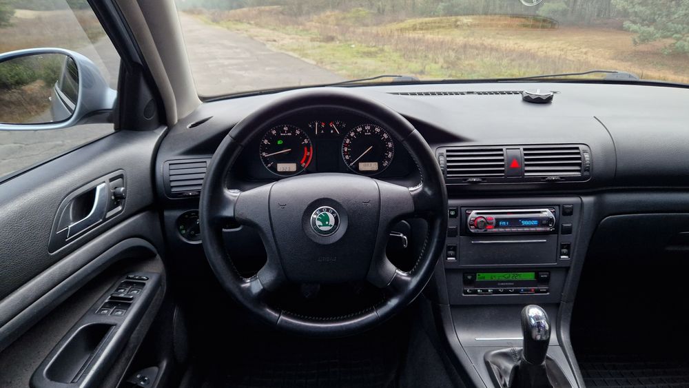 Автомобиль Skoda Superb