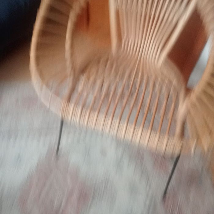 Cadeirão em palha e ferro _- Robusta ,  elegância e delicada