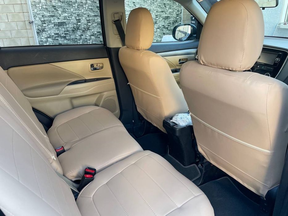 Сиденья Mitsubishi Outlander комплект
