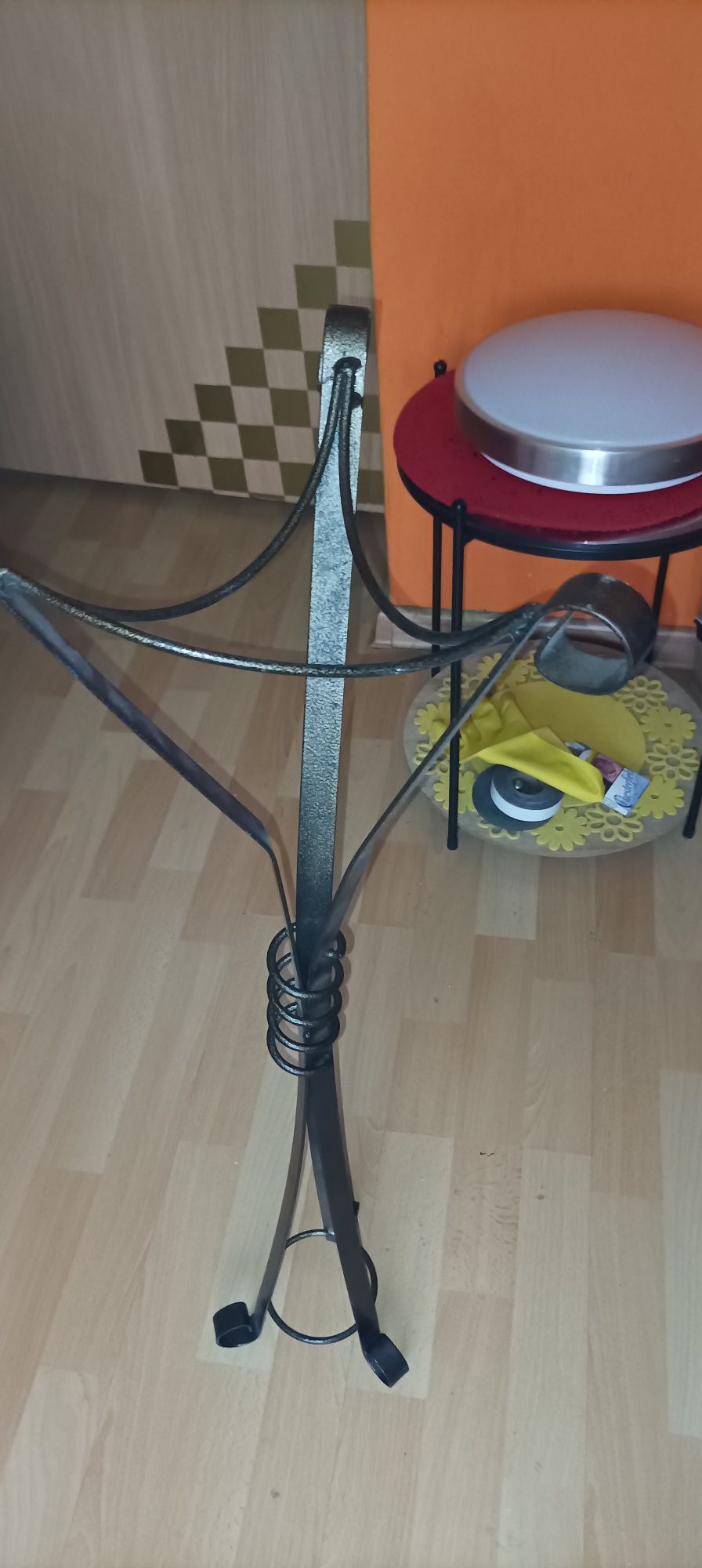 Stojak kwietnik pod kwiaty dwustronny PRL