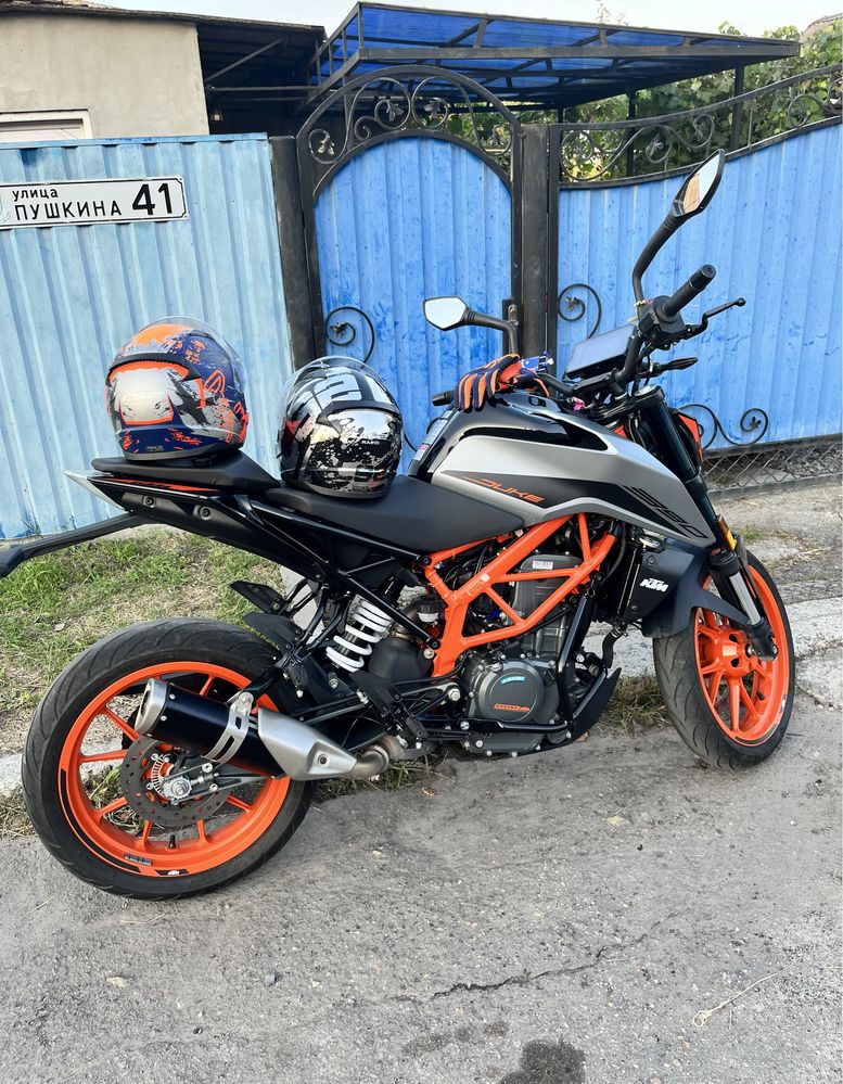 Мотоцикл Ktm Duke 390