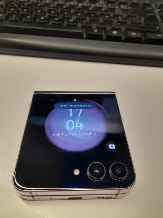 Samsung Z Flip 5 Rosa