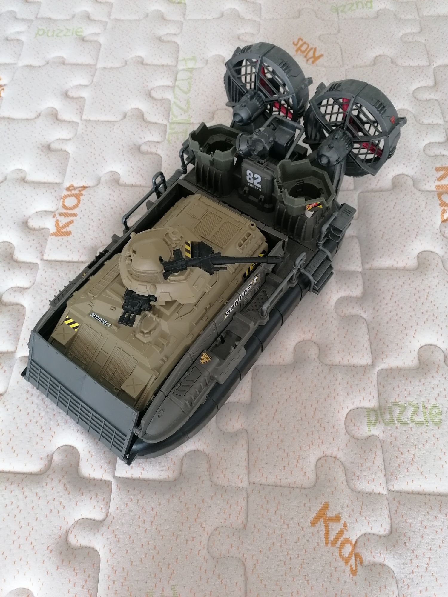 Carro da tropa soldier