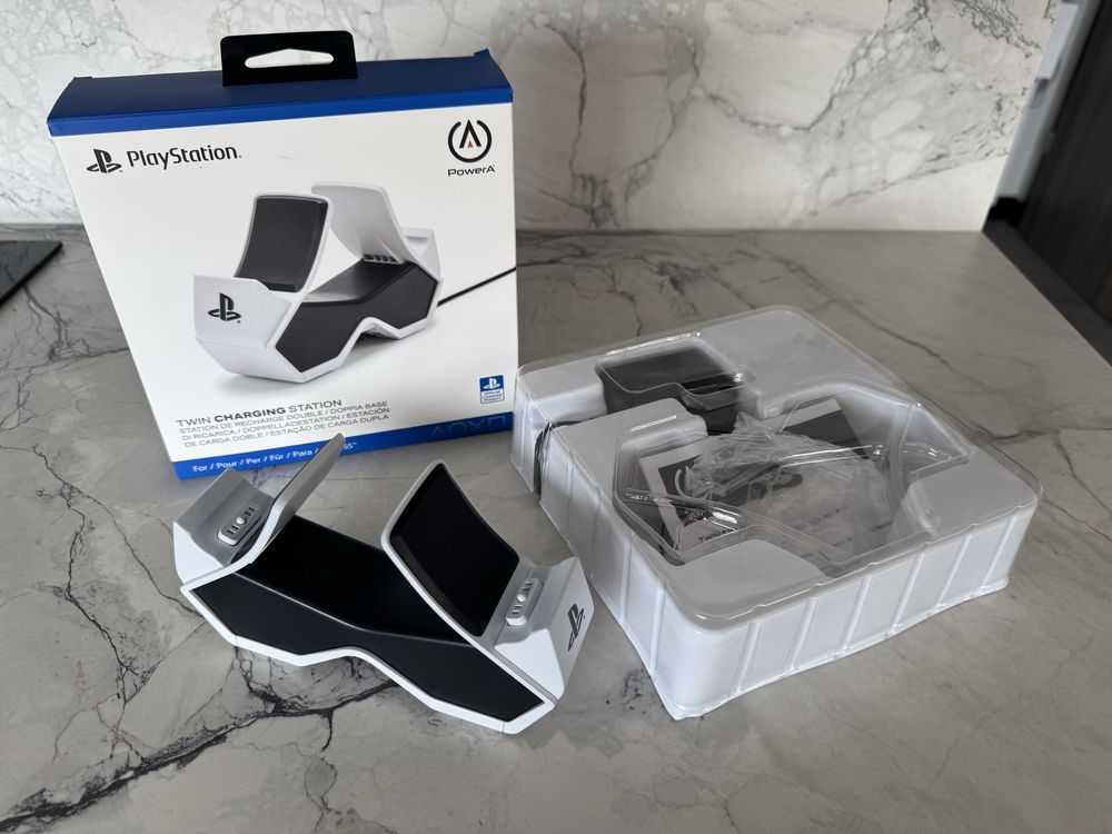 Playstation 5 Zestaw 2 padow + 4TB pamieci + ladowarka do padów