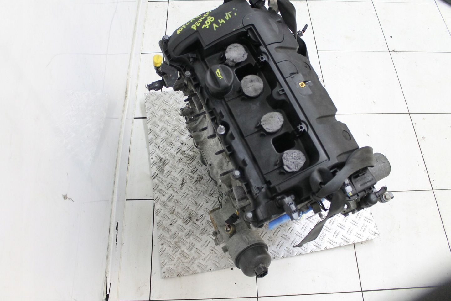 SILNIK SŁUPEK PEUGEOT 308 T9 CITROEN DS3 1.4 VTI 8F01 10FGAR